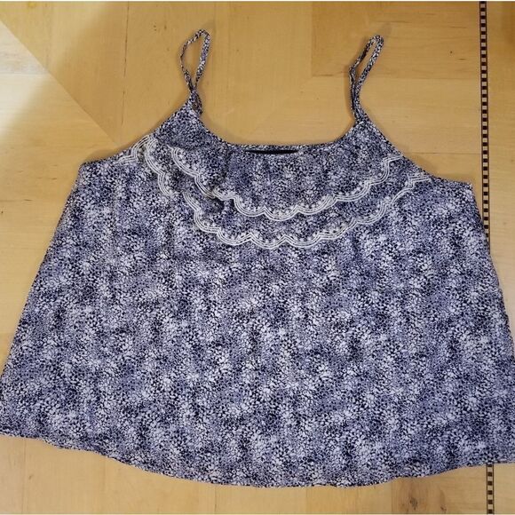 NWT! Banana Republic Blue White Mottled Print Scalloped Ruffle Tank Petite Small - Picture 7 of 9